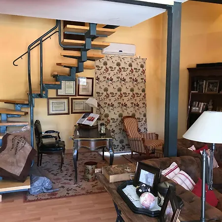 度假居 La Chimenea De *