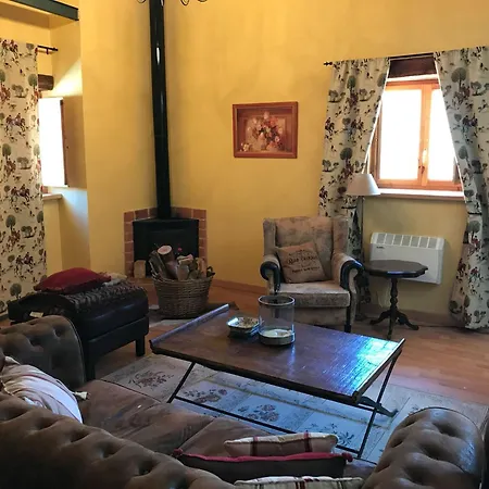 度假居 La Chimenea De Paradinas
